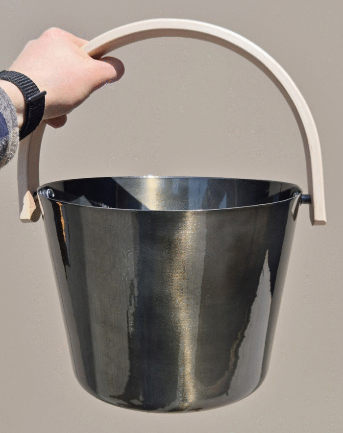 Ceber 5L i chochla do sauny z lakierowanego metalu SAUNIA - obrazek 4